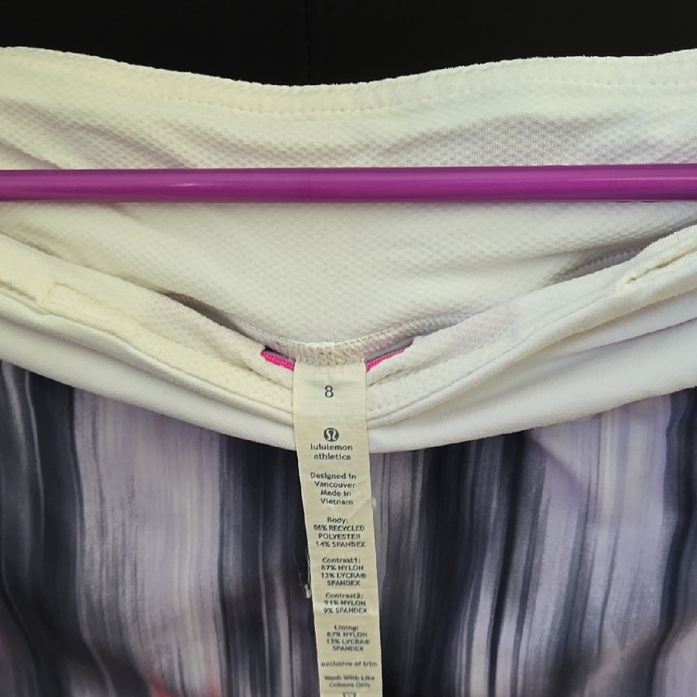 Lululemon White and Black Patterned Skirt
